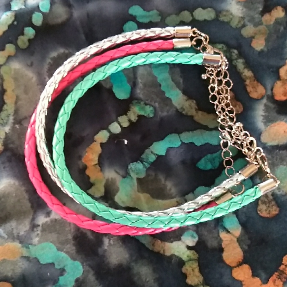 Set of 3 bracelets